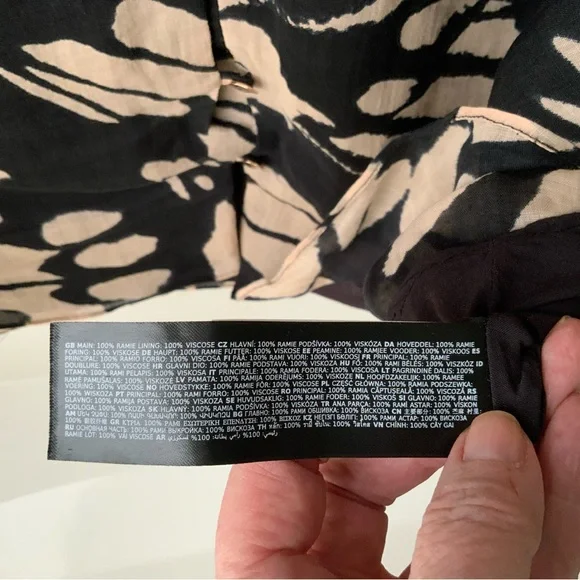 Ever New Black and Cream Abstract Blouse lined & light weight - Picture 8 of 9